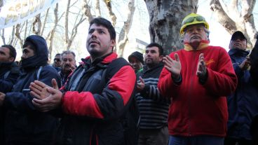 Los trabajadores apoyaron el reclamo de mayor seguridad. (Alan Monzón/Rosario3.com)