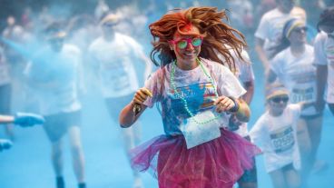 Unos locos: se realizó una nueva edición de la "maratón de colores" en Suiza. (EFE)