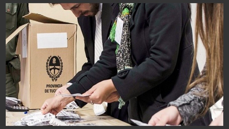 La elección del 23 de agosto presentó serias irregularidades. 