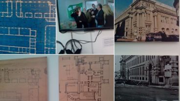 Planos del edificio, fotos de la esquina, videos del ex SI y fragmentos de los juicios en la muestra.