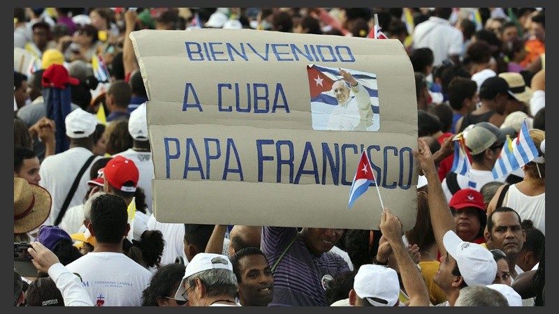 El pueblo cubano mostró su alegría por la visita del Sumo Pontífice. (EFE)