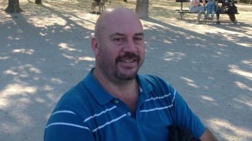 El cuerpo de Sarjanovic fue hallado este lunes en un departamento de Moreno al 500.