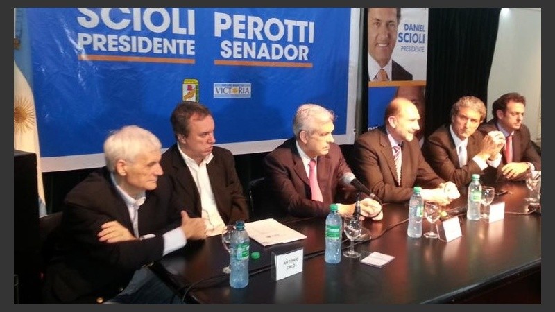 Caló con Peirano, Domínguez, Perotti y Pepe Scioli.