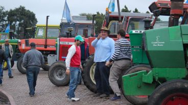 De todos los tamaños y colores los tractores que viajaron hasta llegar a Rosario. (Alan Monzón/Rosario3.com)