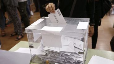 Aseguran buena concurrencia de votantes en toda Cataluña. (EFE)