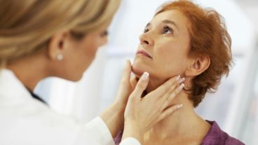 El cáncer de tiroides es poco frecuente, representando solo el 1% de todos los cánceres diagnosticados.