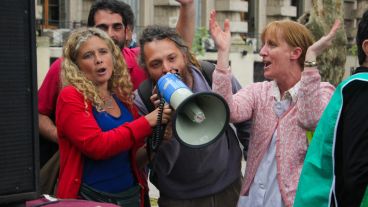 Hubo cánticos y mucho apoyo en defender los derechos de los trabajdores. (Rosario3.com)