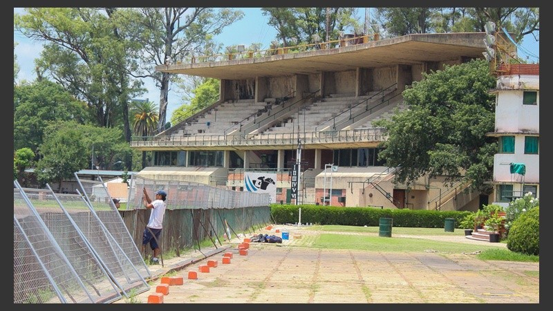 Vista de una de las tribunas del Hipódromo de Rosario.