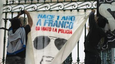 Reclamo de justicia a un año de la muerte de Franco Casco. (Alan Monzón/Rosario3.com)