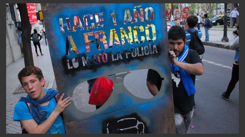 La marcha tuvo como destino los Tribunales Federales en Oroño al 800. (Alan Monzón/Rosario3.com)