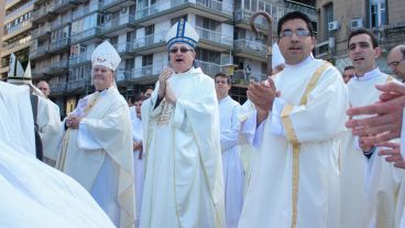 El arzobispo Eduardo Martín realizó la tradicional misa luego de la procesión. (Alan Monzón/Rosario3.com)