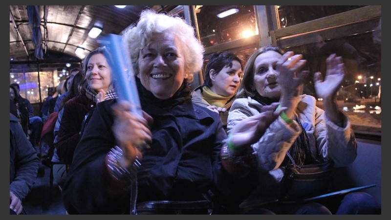 Personas de todas las edades disfrutaron del recorrido cultural. (Rosario3.com)