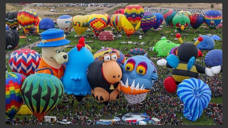 Cientos de globos participan en uno de los festivales más importantes del mundo. (Facebook: Balloon Fiesta)