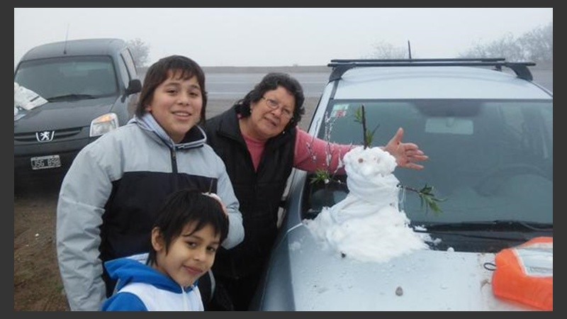 La nieve sorprendió a los turistas en Tucumán.