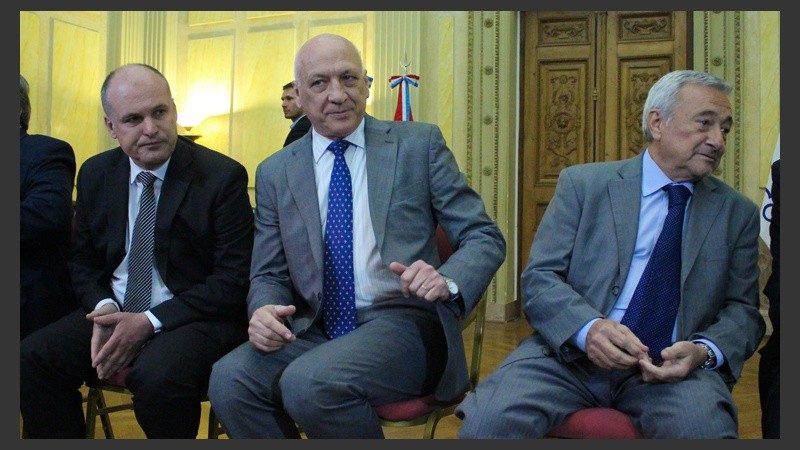 El Gobernador prometió la llegada de más policías federales.