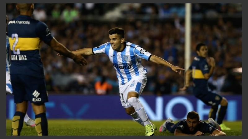Acuña se anticipó en el área y abrió el marcador temprano.