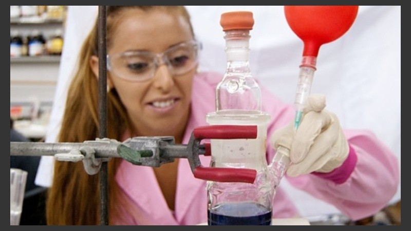 Este tipo de recipientes serviría para alimentos como carnes rojas, pescado y otros que contengan glucosa.