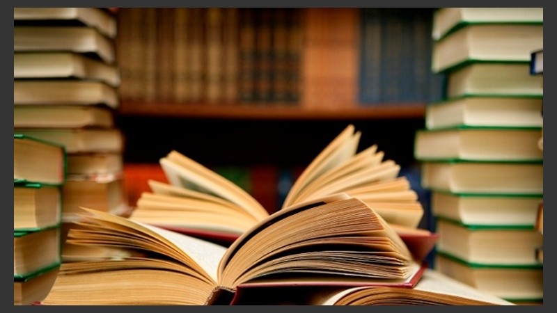 Mediante el acuerdo, se reconocen los derechos de autor de los libros, revistas y otras obras que son fotocopiadas o reproducidas para uso de los estudiantes.