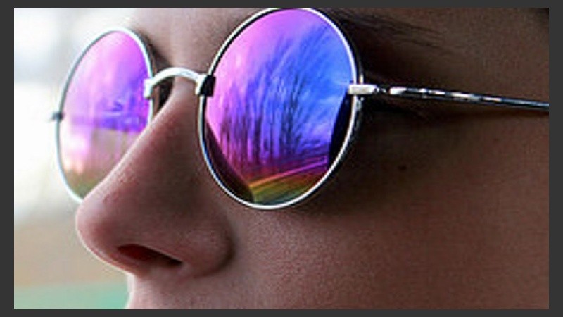 Atenta la mirada arriba. 