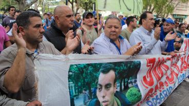Nuevo pedido de justicia por Gerardo Escobar en Fiscalía de Homicidios en Montevideo y Alvear. (Rosario3.com)