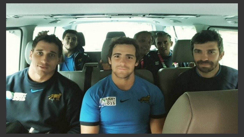 Pumas, en traffic al estadio.