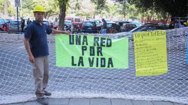 Narciso Cantero, quien está al frente de la ONG, posa ante cámara este miércoles. (Rosario3.com)