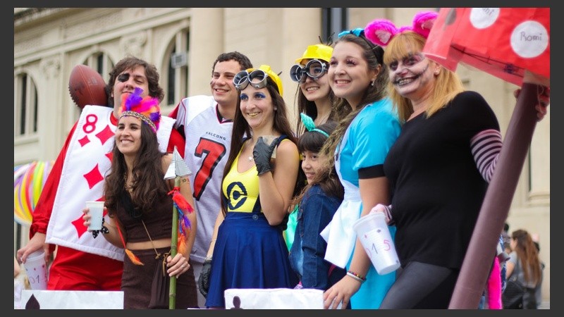 Los jóvenes disfrutaron después de tanto esfuerzo. (Alan Monzón/Rosario3.com)
