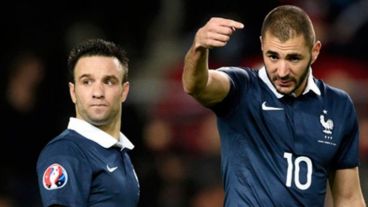 Valbuena y Benzema, compañeros de selección francesa.