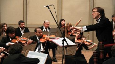 El programa incluye obras de Schumann, Paganini, Bach, Monti y Vivaldi.