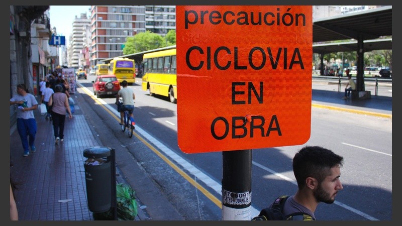 Serán 20 nuevos km. que se unirán a la red que ya existe. San Luis, Corrientes, Entre Ríos, Alem, Salta, algunas de las calles con nuevas ciclovías. (Rosario3.com)