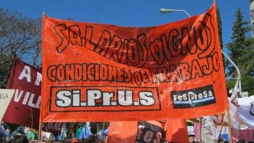 Siprus de paro con manifestación en plaza San Martín.