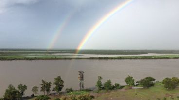 El arco iris sobre el Paraná.