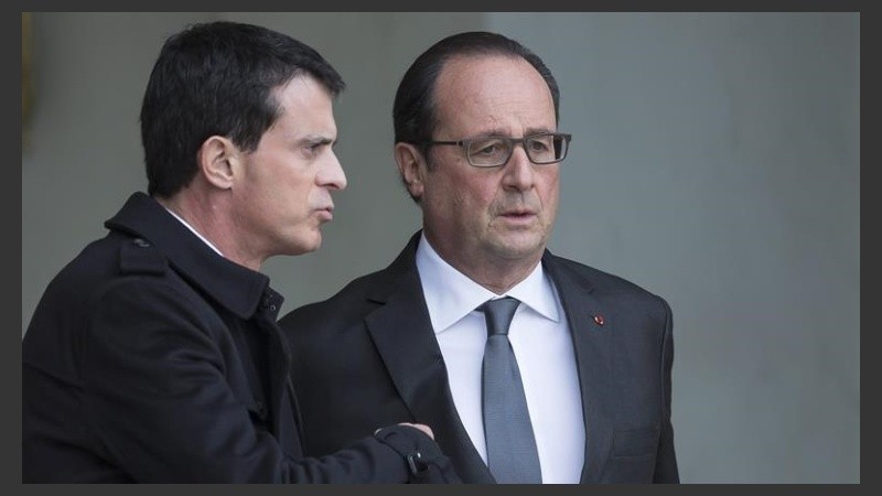 El primer ministro Valls junto al presidente Hollande. 