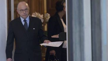 El ministro francés del Interior, Bernard Cazeneuve, acordó el encuentro para reforzar la lucha antiterrorista