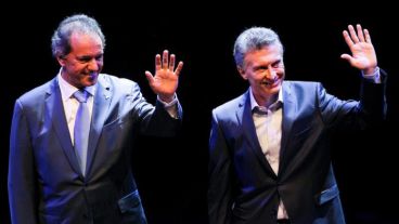 Por primera vez los candidatos a presidente argentino se enfrentaron cara a cara en un debate.