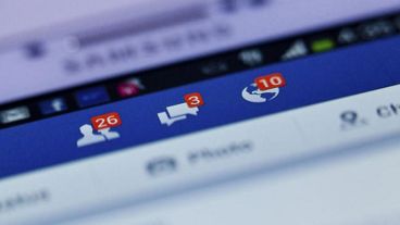 Un 25% de los consultados dijo sentirse solo pese a seguir Facebook. Ese sentimiento se redujo al 16% entre quienes interrumpieron su uso.
