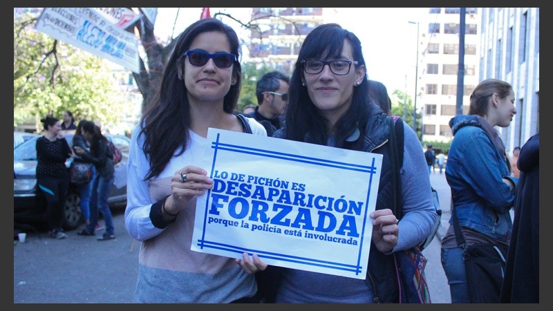 Allegados a la víctima piden que la causa pase a la justicia federal. (Rosario3.com)