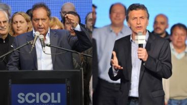 Scioli y Macri protagonizan el primer balotaje presidencial de la historia.