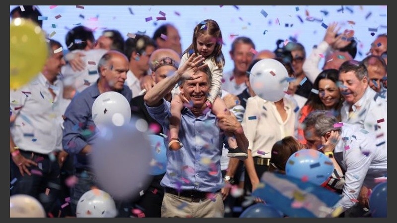 Macri ganó el histórico balotaje y será el nuevo presidente de la Argentina. (EFE)