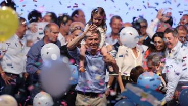 Macri ganó el histórico balotaje y será el nuevo presidente de la Argentina. (EFE)
