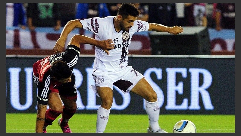 Acosta, dolor de cabeza para la defensa leprosa.