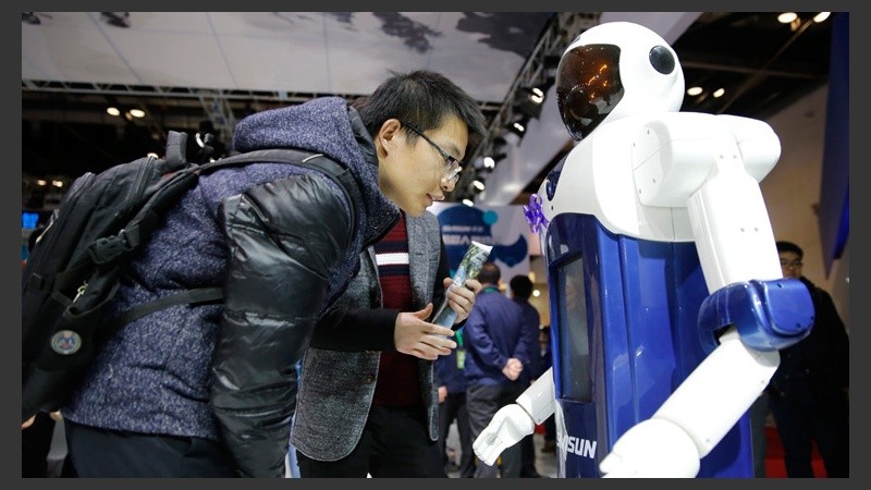 ¡Hay de todo! Comenzó la Feria Mundial de Robots en China. (EFE)