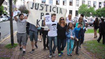 Los familiares de Kevin quieren que se haga justicia. (Alan Monzón/Rosario3.com)
