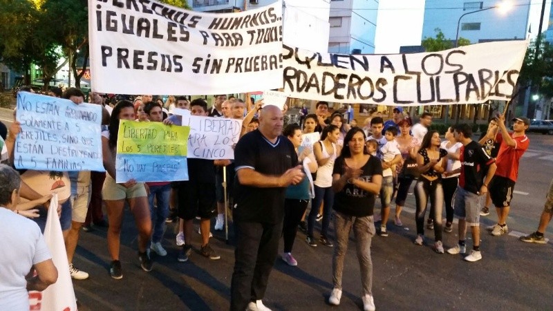 La marcha en Moreno y Pellegrini. 