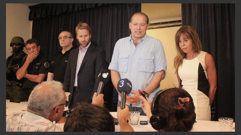 Berni y los fiscales en la conferencia de prensa de este martes al mediodía.
