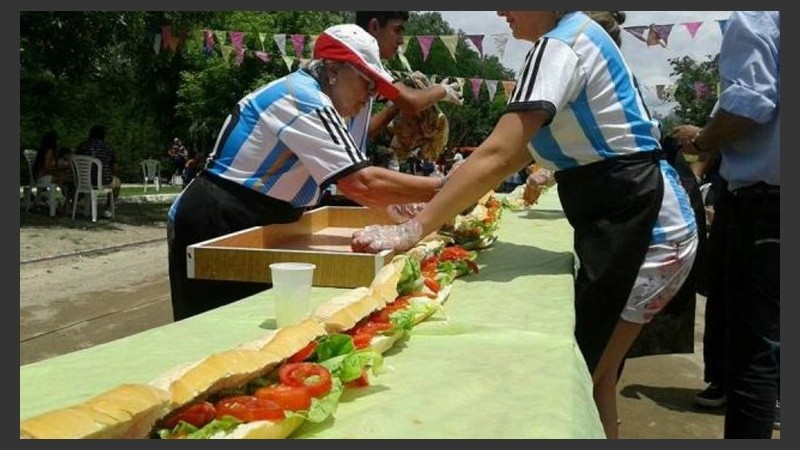 El choripán llegó a los 160 metros.