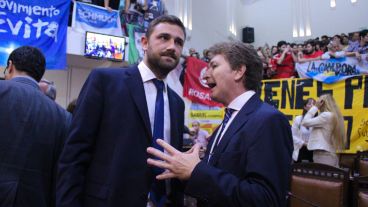 Enrique Estevez junto a Horacio Ghirardi, nuevos ediles. (Alan Monzón/Rosario3.com)