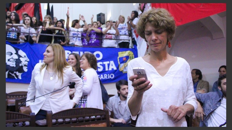 Celeste Lepratti, por el Frente Social y Popular, este miércoles en el recinto. (Alan Monzón/Rosario3.com)