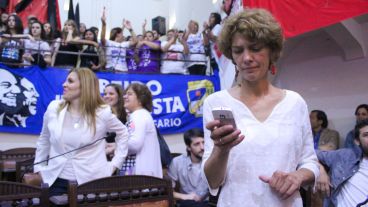 Celeste Lepratti, por el Frente Social y Popular, este miércoles en el recinto. (Alan Monzón/Rosario3.com)
