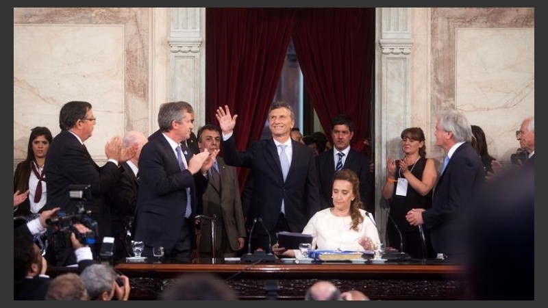 La llegada de Macri y Michetti el recinto del Congreso. 